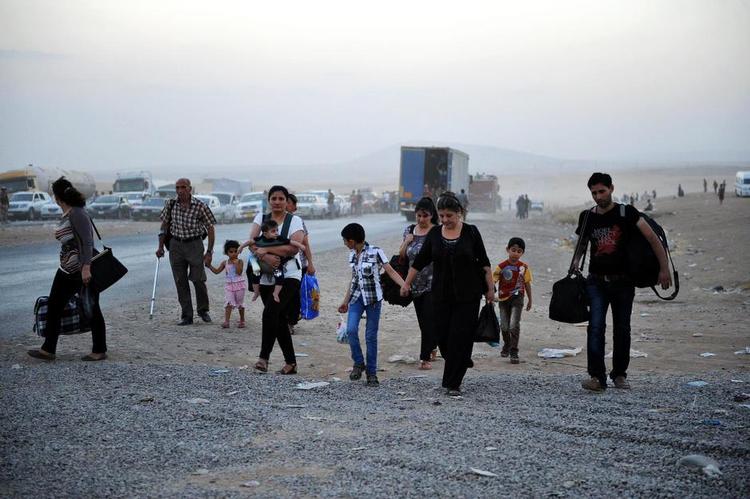 Flugt. Det er nu et halvt år siden, Mosul og Nineveh-sletten blev indtaget af IS, der fordrev kristne og andre minoriteter og gjorde området til en del af deres nyudråbte kalifat. 