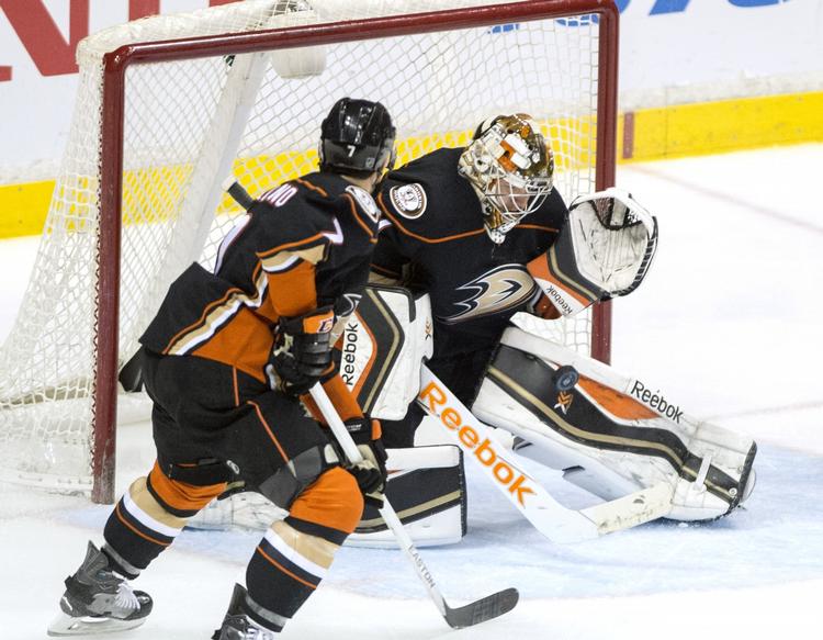 Sikker. Det var anden gang i denne sæson, Frederik Andersen skabte maksimal frustration hos modstanderne ved at holde buret rent. 