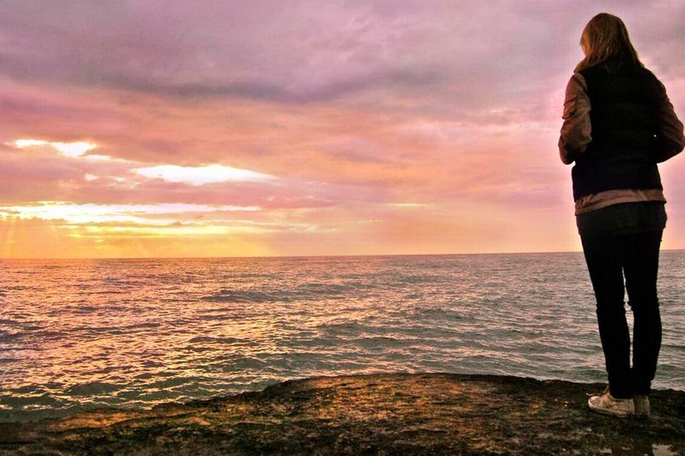 Danmark. »Dansk sommerferie, når det er bedst. Solnedgang i Skallerup, der anskues ovenpå en gammel bunker ved stranden«, lyder det fra Alexander Jessen. FOTO: Alexander Jessen 