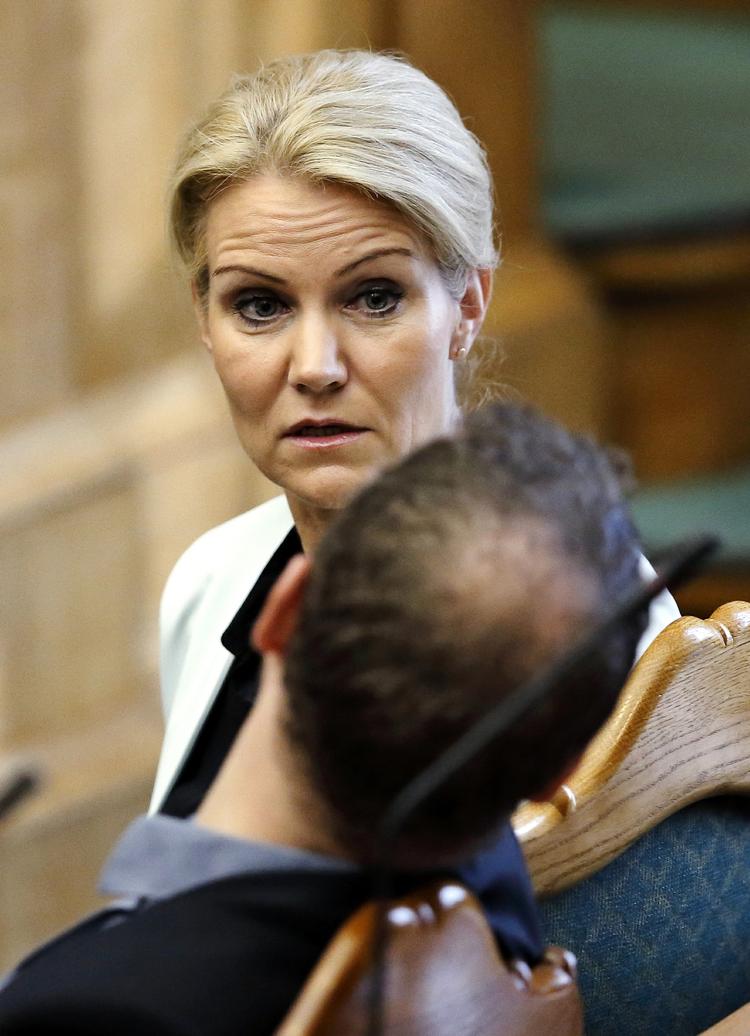 MAKKERPAR. Thorning-Schmidt og Østergaard forsøger at finde til rette som det nye makkerpar i regeringstoppen. 