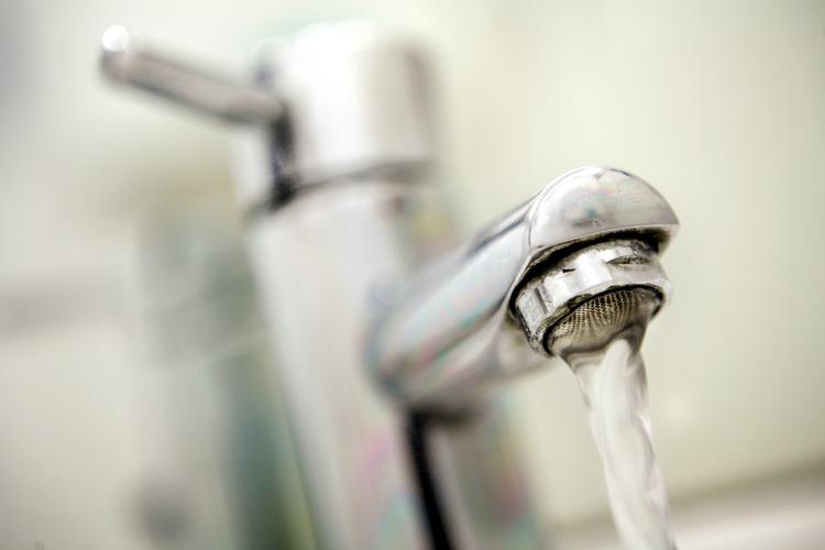 EKSTRAREGNING. For mange danskere vil 2015 blive et dyrere vandår end 2014. 