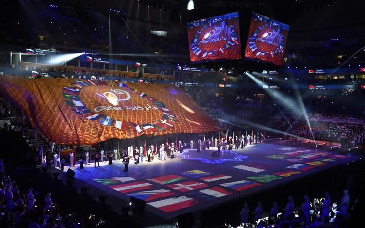 Åbning. Den enorme arena midt i ørkenen bliver næppe på noget tidspunkt helt fyldt under VM. 