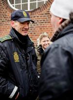 Studiepatrulje. Rud Ellegaard har 30 års erfaring i politiet og er på gaden på Vesterbro med Anna Selin, der går på politiskolen, for at fortælle om hans hverdag. 