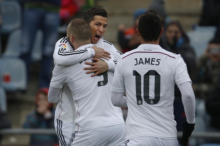 1-0. På et oplæg fra Karim Benzema og James Rodriguez scorede Cristiano Ronaldo sine ligamål nummer 27 og 28 i denne sæson. 