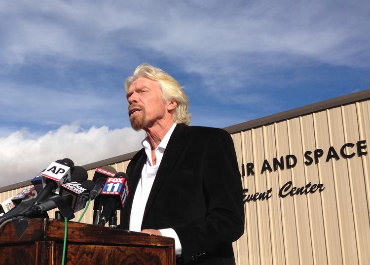 Rigdom. Virgin-stifteren Richard Branson er en af verdens rigmænd som efterhånden ejer halvdelen af klodens rigdomme. 