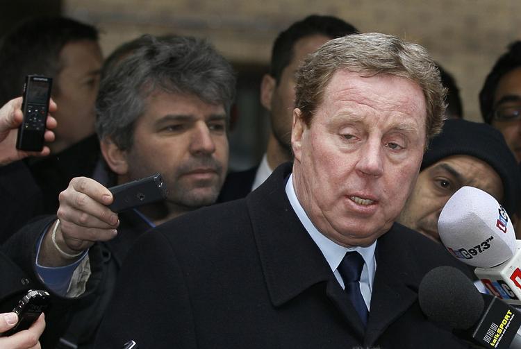 NØD. Herry Redknapp vil bruge snakketøjet i kampen for Portsmouths overlevelse. 