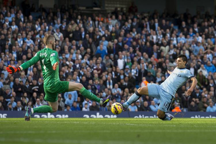 byttehandel? Manchester United-keeper David De Gea (tv) har udviklet sig til en af verdens bedste målmænd under opholdet i England. 