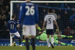 Syndebuk. Belgiske Kevin Mirallas brændte et straffespark kort før pausen, da han og holdkammeraterne fra Everton måtte nøjes med 0-0 hjemme mod West Bromwich Albion. 