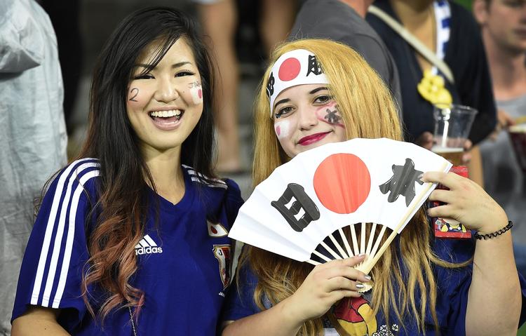 kvartfinaler. Japanske fans fik noget at juble over, da deres favoritter gik videre til kvartfinalerne ved Asian Cup. 