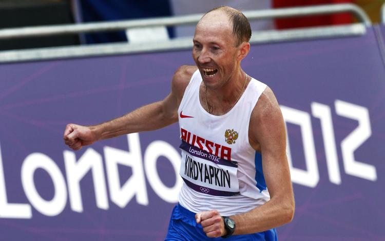 Mistænkt. 35-årige Sergei Kirdyapkin satte olympisk rekord, da han vandt guldet i London i 2012. Han står til at miste sin medalje, hvis der fældes endelig dom over ham. De russiske OL-guldvindere fra 2008 ser dog ud til at slippe for at aflevere medaljer, da IAAF først indførte blodpas i 2009. 