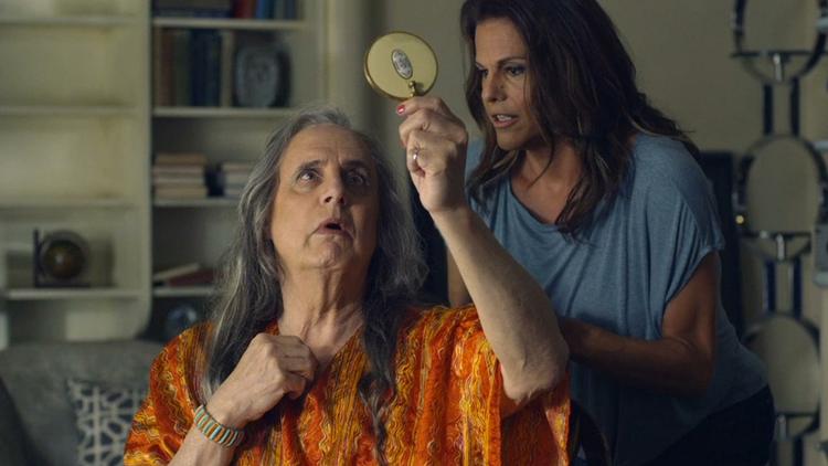 STREAMING. Amazon har indtil videre produceret otte tv-serier - heriblandt 'Transparent', der handler om en midaldrende mand, hvis største ønske er at blive en kvinde. Serien sikrede Amazon en Golden Globe for nylig. 