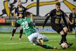 SKIFTET. Efter blamdt andet at have vundet den belgiske pokalfinale med Lokeren skifter Alexander Scholz (th.) til Standard Liege. 