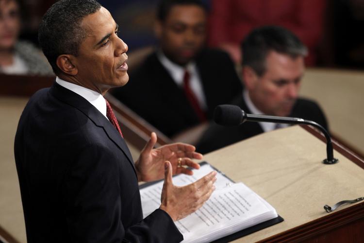 Tale. Særligt udvalgte amerikanske borgere, der har skrevet breve til Barack Obama, får lov til at overvære State Of The Union talen sammen med Michelle Obama. 