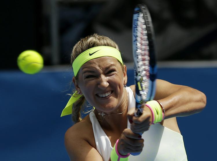 Fremad. 25-årige Azarenka fik det meste af 2014 ødelagt af skader. Hun er den tidligere verdensetter og dobbelte Australian Open-vinder stærkt på vej tilbage. 