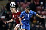 LANDSKAMPE. FC Vestsjællands nye midtbanespiller har mødt Danmark med både A-landsholdet i både 2007 (hans debut  som 19-årig) og 2010 samt U21-landsholdet (billedet med Nicolai Jørgensen) i EM-slutrunden i Aalborg i 2011. 