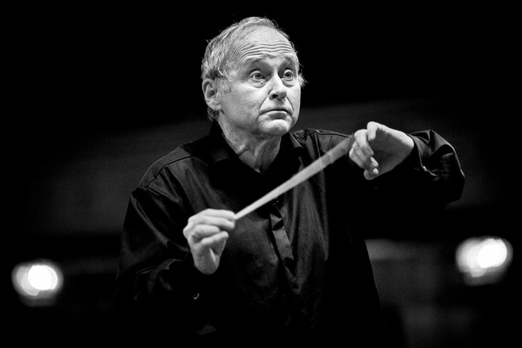 Blivenede. Det er dirigenten Adam Fischer, der fortsætter i det nye orkester. 