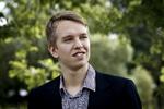Nationalisme. Daniel Carlsen,  formand for Danskernes Parti, kunne godt forestille sig et samarbejde med det nationalkonservative Dansk Samling. Men udlændingepolitikken splitter dem. 