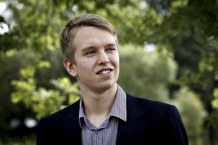 Nationalisme. Daniel Carlsen,  formand for Danskernes Parti, kunne godt forestille sig et samarbejde med det nationalkonservative Dansk Samling. Men udlændingepolitikken splitter dem. 