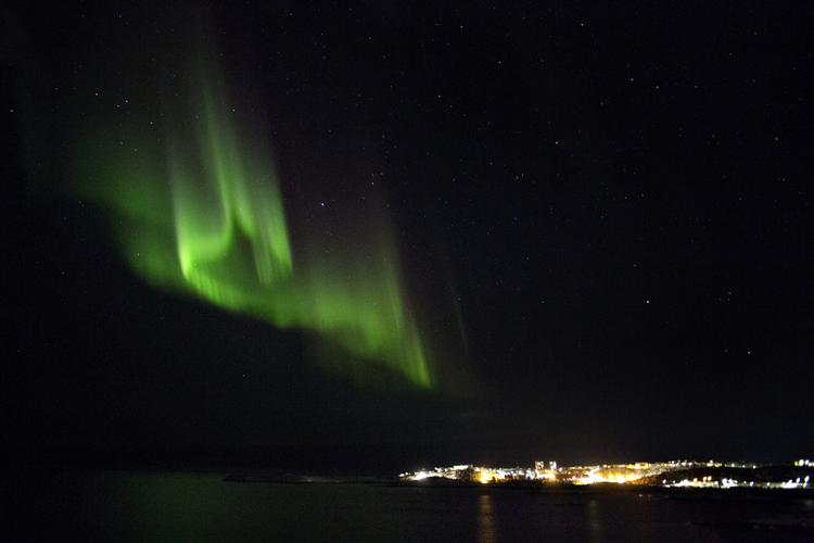 Nordlys over Nuuk i Grønlan 