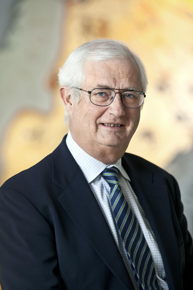 taberen Sverker Martin-Löf, bestyrelsesformand for Industrivärden og SCA, er den store taber i sagen, da han fratræder alle sine bestyrelsesposter. 