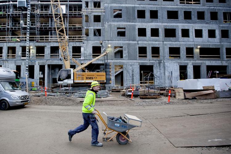JOB. Byggeriet sukker ikke efter et håndværkertilskud i København. De vil langt hellere have flere lærlinge og uddannede arbejdere. 