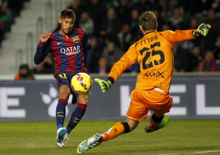 6-0. Neymar scorer et af sine to mål i kampen mod Elche. 