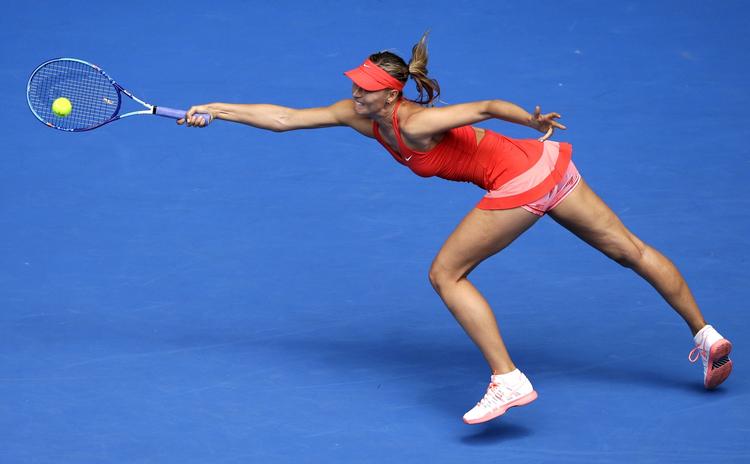 Videre. Maria Sharapova vandt knusende sikkert med med 6-3, 6-0 over Shuai Peng fra Kina. 