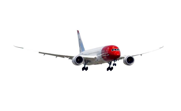Fly. I Norwegian tror man på, at man med en spritny flåde af brændstofbesparende fly, vil kunne stable en rentabel forretning på benene. 