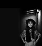 Niche. Marianne Larsen har skabt sin helt egen plads i dansk poesi. Kig endelig forbi. 