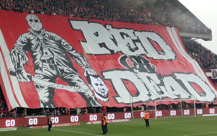 BANNERET. Det er dette banner, der har skabt røre i belgisk fodbold og blandt landets politikere. 