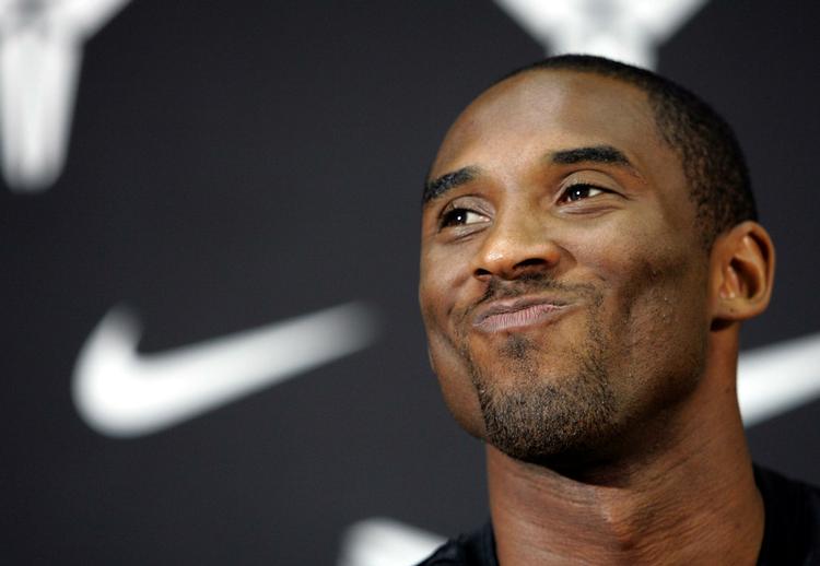 klubmand. Kobe Bryant har spillet hele sin professionelle karriere i Los Angeles Lakers, men er nu ude af spillet med en skade. 