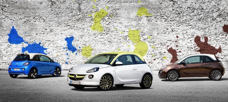 FAVORIT. Selv om Opel Adam fås i 19 forskellige farver samt 8 tagfarver, ør den hvide model og den sorte model de mest populære blandt bilejere i hele verden. Blå er ikke populær, men brun går lidt bedre. 