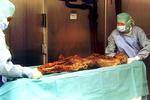 ISMAND. Ötzi ved ankomsten til det arkæologiske museum i Bolzano i Italien. 