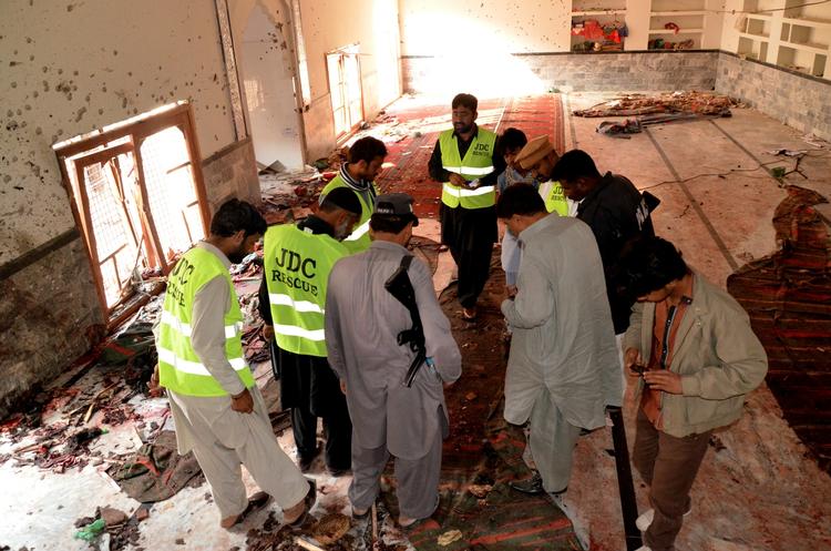 Terror. Mindst 40 mennesker er omkommet efter angrebet på moskeen. 