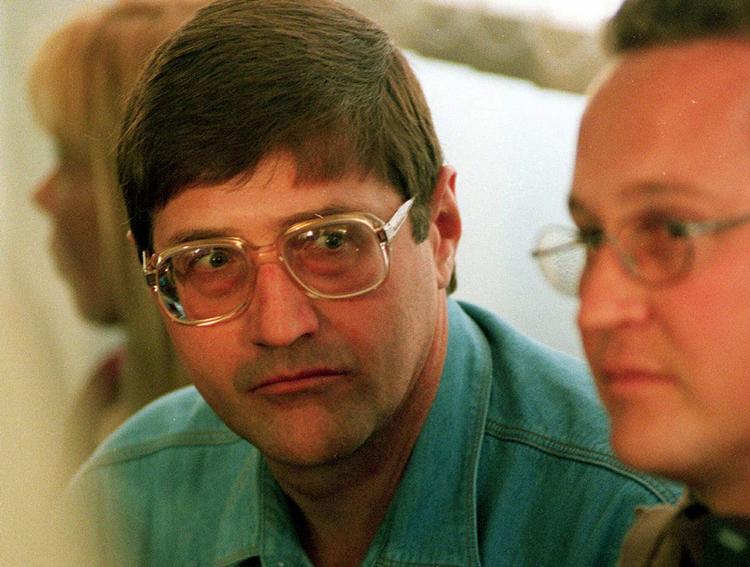 internationalt. Den 66-årige Eugene de Kock har adskillige menneskeliv på samvittigheden. 