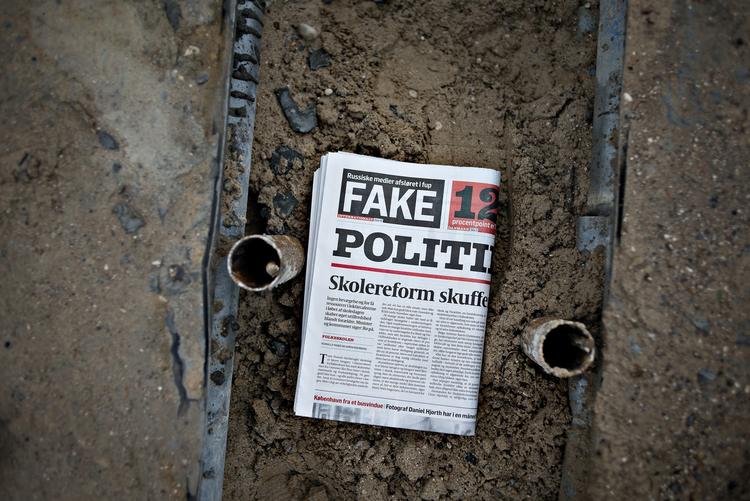 Snydt. Politikens fredagsavis skulle have dannet selve fundamentet for den ypperligste videnskab. Sådan gik det ikke. 