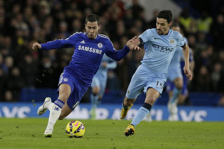 topbrag. Chelsea og Manchester City udkæmpede et ægte topopgør med højt tempo og mange hårde nærkampe. 
