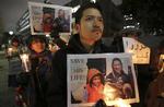 GIDSELSAG. Japans regering arbejder på at finde ud af, om videoen er autentisk. Her er det japanere, der demonstrerer for at få den japanske journalist løsladt. 