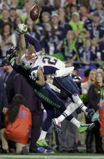 SUPERBOWL. Jermaine Kearse (nr. 15) og Seattle Seahawks smed kampen i sidste minut, så New England Pariots vandt NFL Super Bowl. 