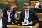Kritik. Troels Lund Poulsen (t.h.) må stadig kæmpe med efterdønningerne fra 'skattesagen'. 