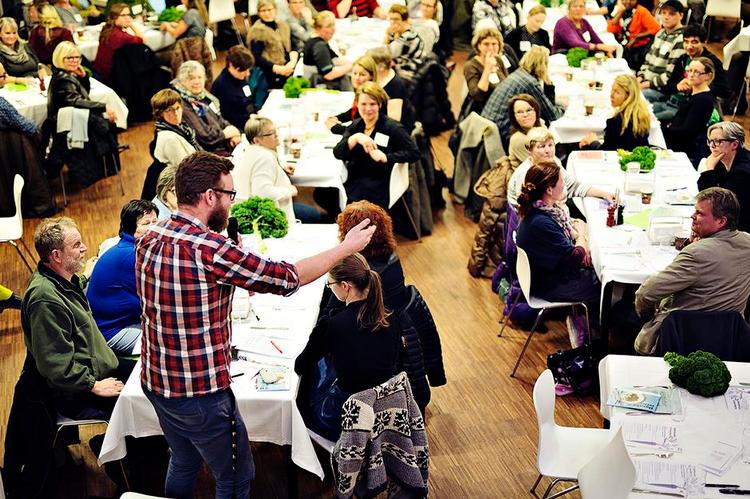 Velbesøgt. I salen var det kvinderne, som var klart i overtal. 