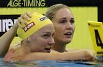 EUROPAMESTER. I EM-finalen i 100 meter butterfly lykkedes det overraskende Jeanette Ottesen (th.) at besejre Sarah Sjöström (tv.), men svenskeren vandt hovedparten af de øvrige indbyrdes dueller. 