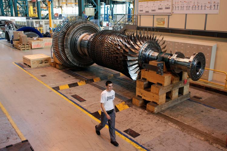 ingeniørkunst. Alstom favner vidt og laver bl.a. gasturbiner til de franske atomkraftværker. Derfor er der bekymring over de nye amerikanske ejere. 