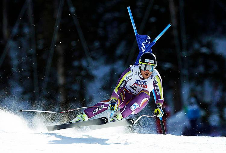 BJERGRÆS. Kjetil Jansrud slog sig under Super G-løbet, men han er klar til en ny udfordring, når det gælder styrtløbet i dag. 