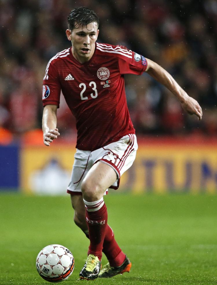 Klasse. Selv om han endnu ikke er fyldt 20 år og kun har spillet 5 A-landskampe, så må Pierre-Emile Højbjerg regnes for et sikkert valg i A-landsholdets startopstilling. 