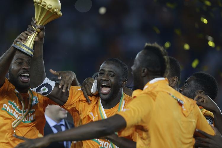 VINDEREN. Seks gange har YayaToure deltaget i slutrunden om det afrikanske mesterskab, tre gange har han været i finalen og i går vandt han for første gang trofæet. 