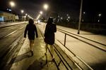 FESTGLADE. De festende danskere i Prag opfører sig bedre end for to år siden. 