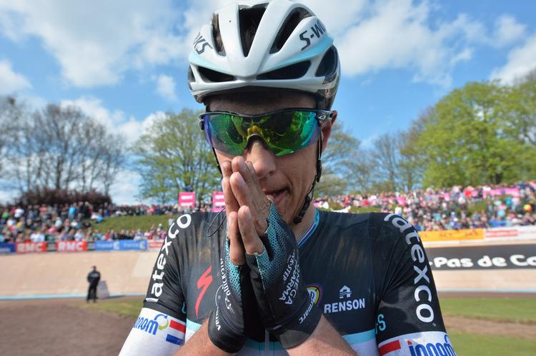 DACAPO. Sidste år var Niki Terpstra også iklædt førertrøjen i Tour of Qatar, inden han senere på året vandt Paris-Roubaix. 