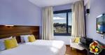 udsigt. Fra flere af værelserne og fra hotellets tagterasse er der direkte kig til Akropolis. 