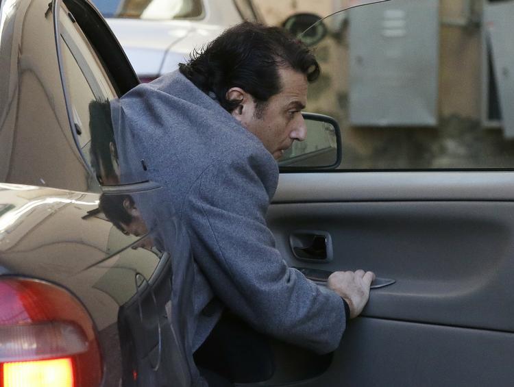 Forlis. Francesco Schettino,  kaptajn på det forliste krydstogtskib Costa Concordia, ankommer til retten i dag. 